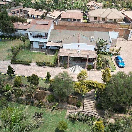 Riverside Resort Hotel Kabale Eksteriør bilde