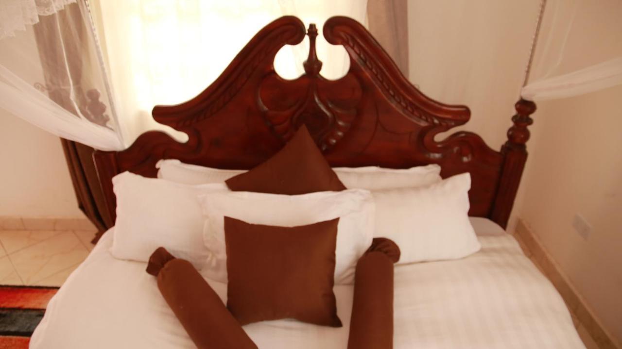 Riverside Resort Hotel Kabale Eksteriør bilde