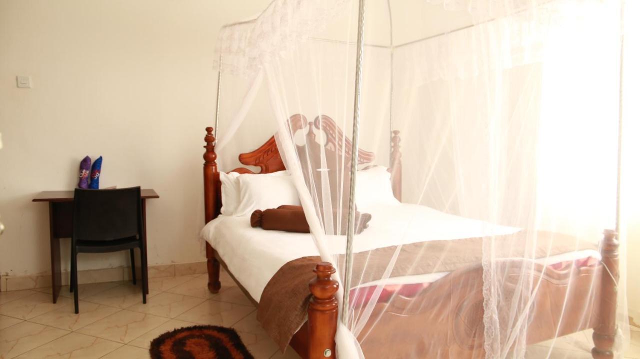 Riverside Resort Hotel Kabale Eksteriør bilde