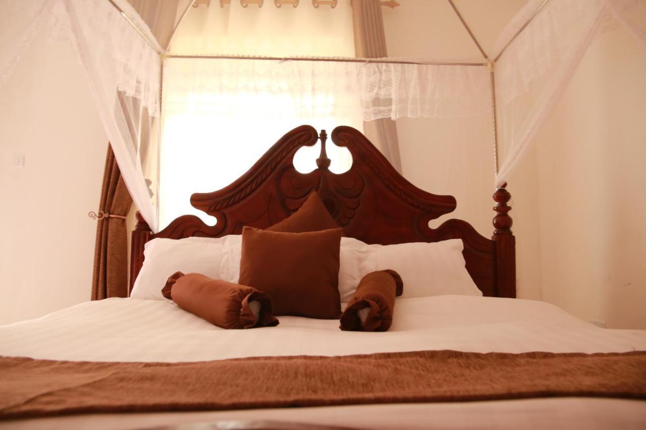Riverside Resort Hotel Kabale Eksteriør bilde